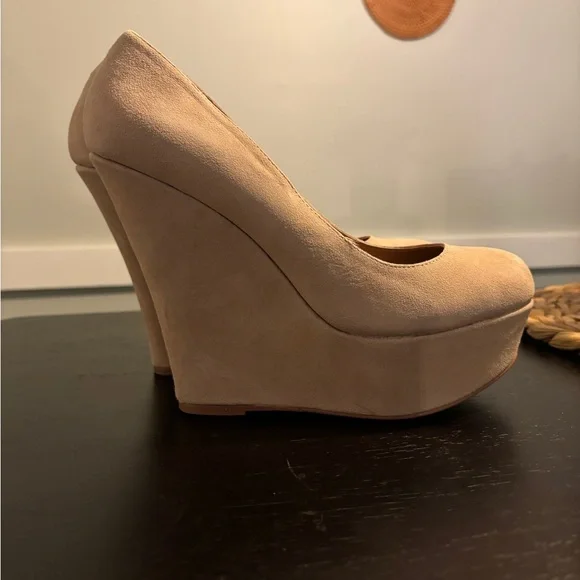 Steve Madden Pammyy Blush Suede Platform Wedges - Picture 2 of 14